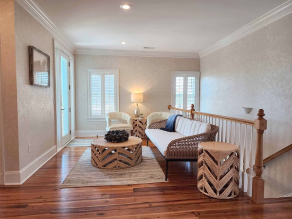 Luxury 5 Bedroom Beach Home- Steps to Beach